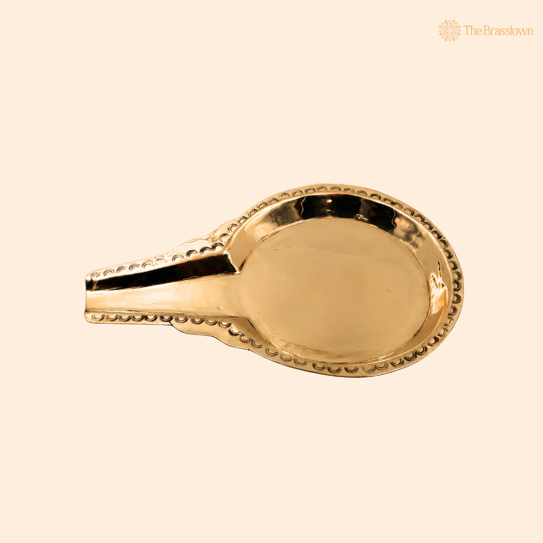 Handcrafted Brass Abhishek Patra with Somasutra Tray – Abhishekam Plate, Tirumanjanam Stand & Temple Pooja Vessel for Shivling and Deity Worship 1 Inch