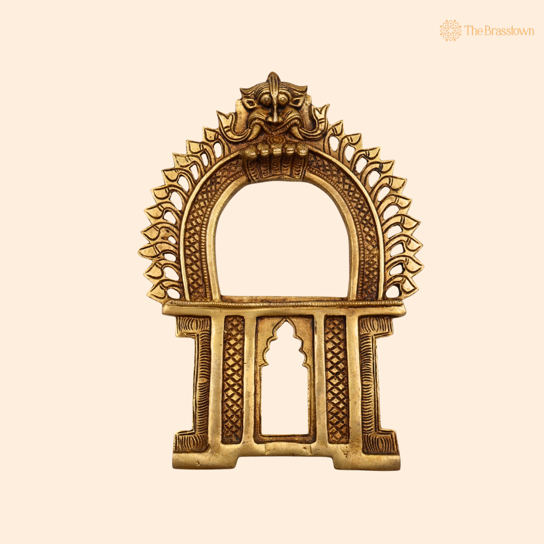 Brass Kirtimukha For Diety Prabhaval Arch – Handcrafted Arch Wall Hanging for Home Temple, Deity Décor & Spiritual Ambience 9 Inch