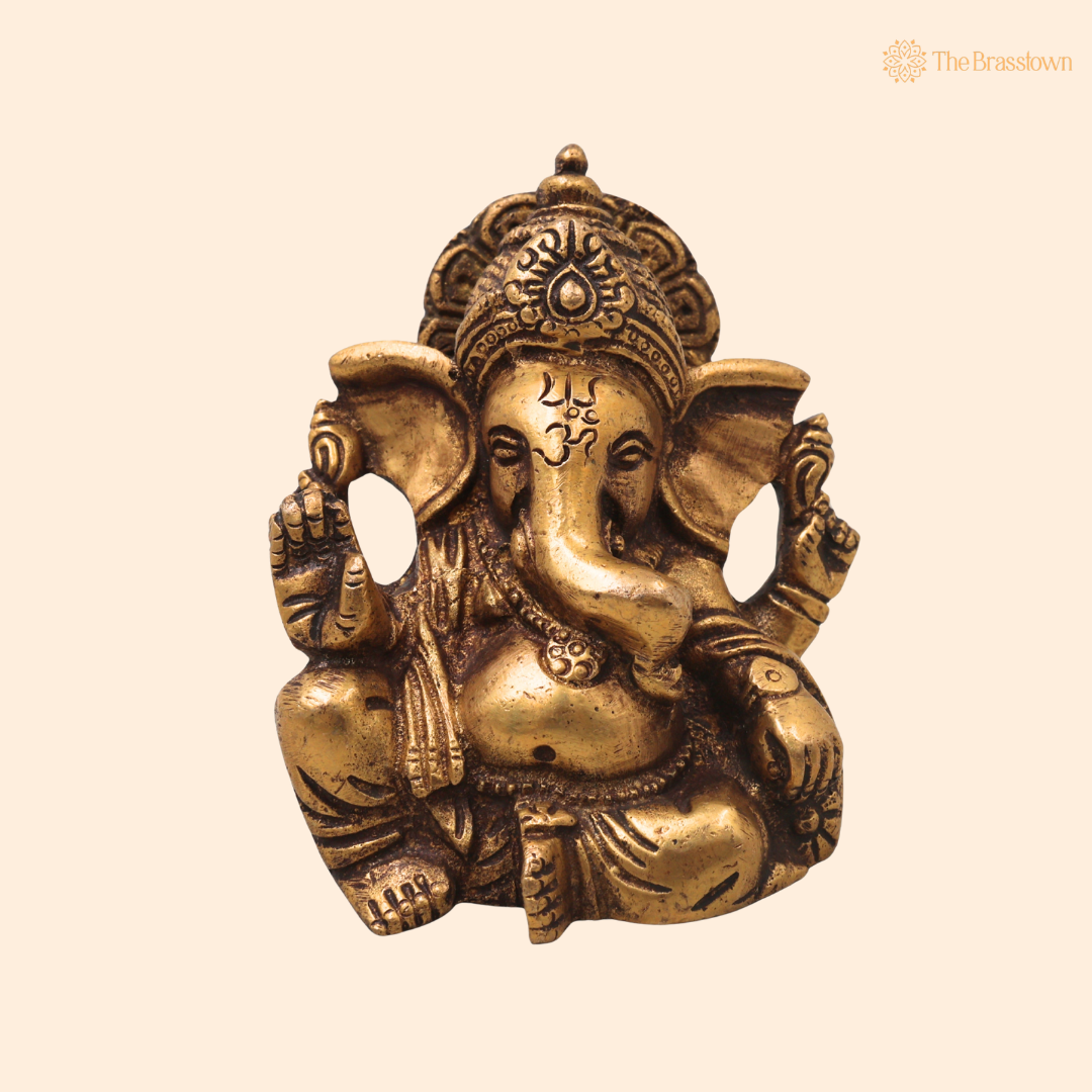 Handcrafted Traditional Ganesha Idol –Handcrafted Traditional Unique Style Ganapati Vinayaka Murti for Pooja, Home Mandir, Décor & Gifting 4 Inch