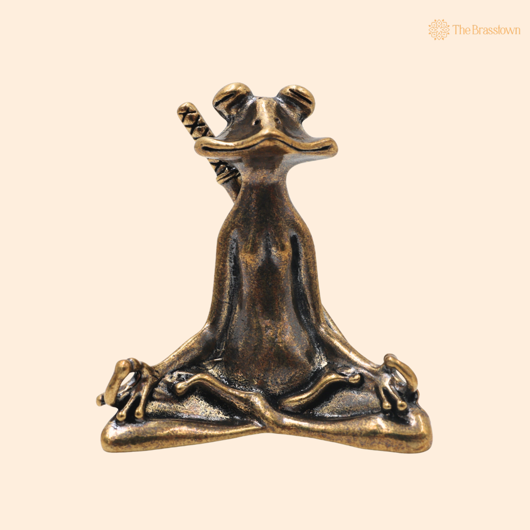 Brass Yoga Zen Frog Sculpture β Handcrafted Meditating Frog Figurine for Yoga, Home DΓ©cor, Office Desk, Vastu & Gifting 2 Inch
