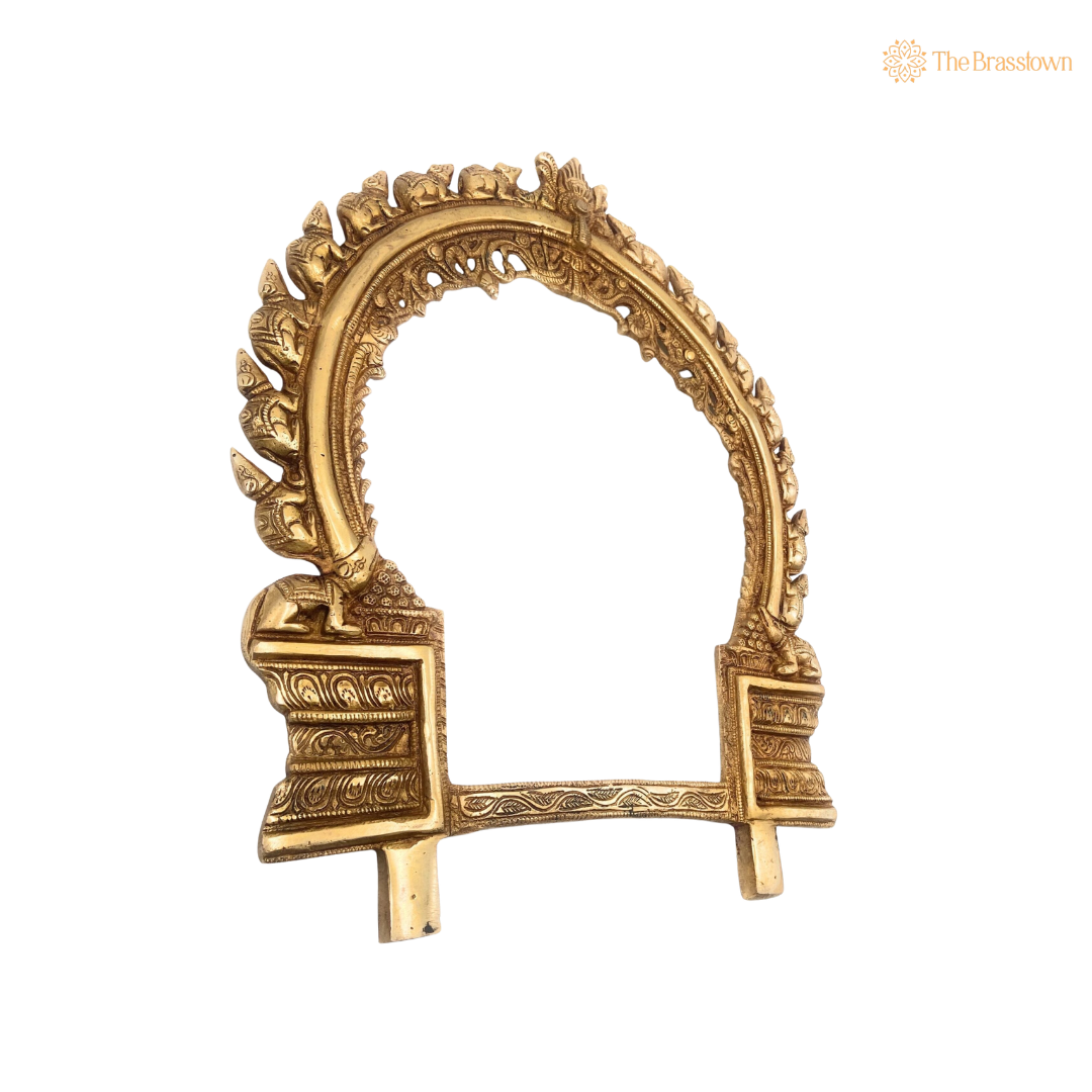 Brass Handcrafted Hand-Carved Prabhaval Arch – Handcrafted Arch Wall Hanging for Home Temple, Deity Décor & Spiritual Ambience 17 Inch