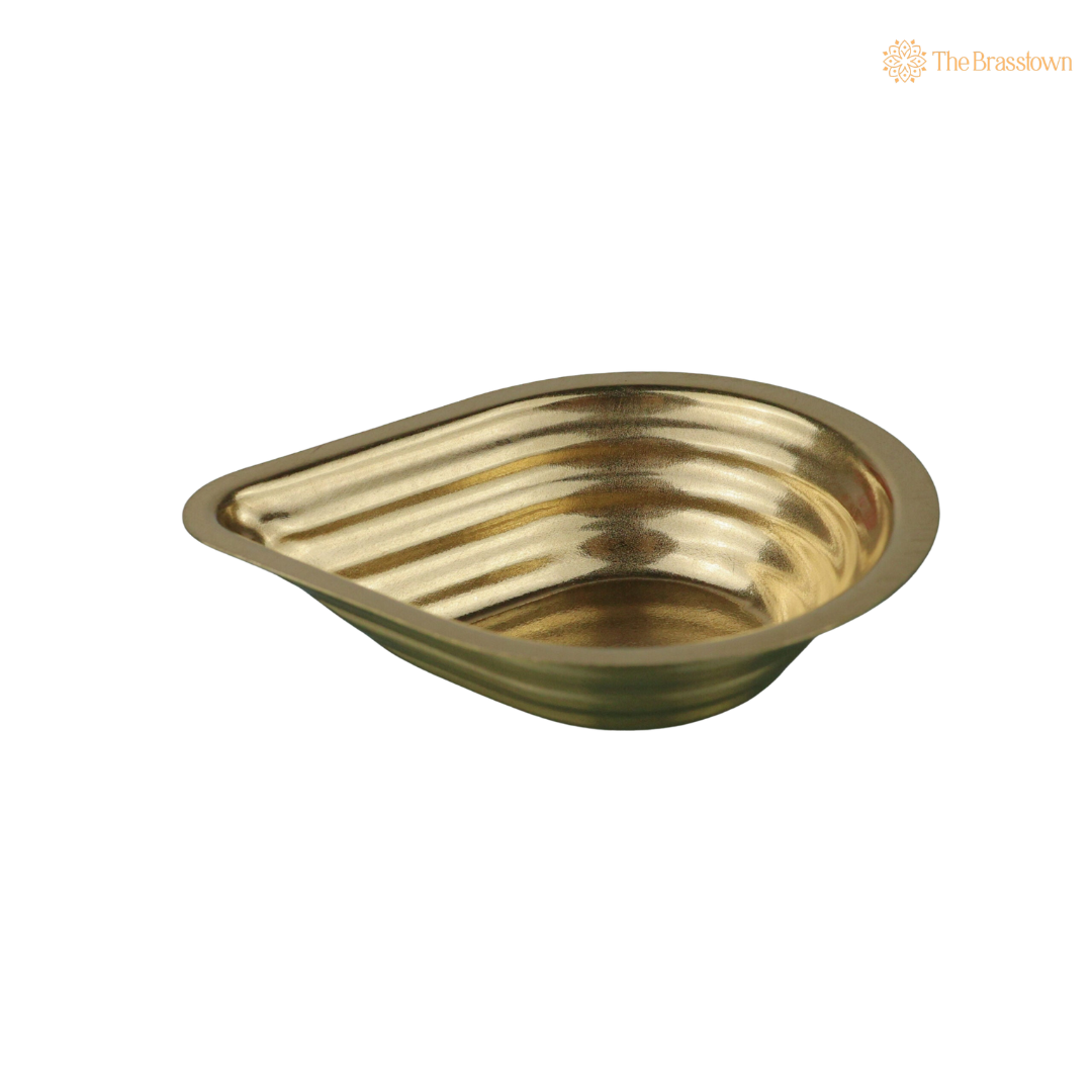 Brass Deepam Diya – Traditional Kuthu Vilakku Samai, Nilavilakku Oil Lamp for Puja, Aarti & Temple Décor 1 Inch