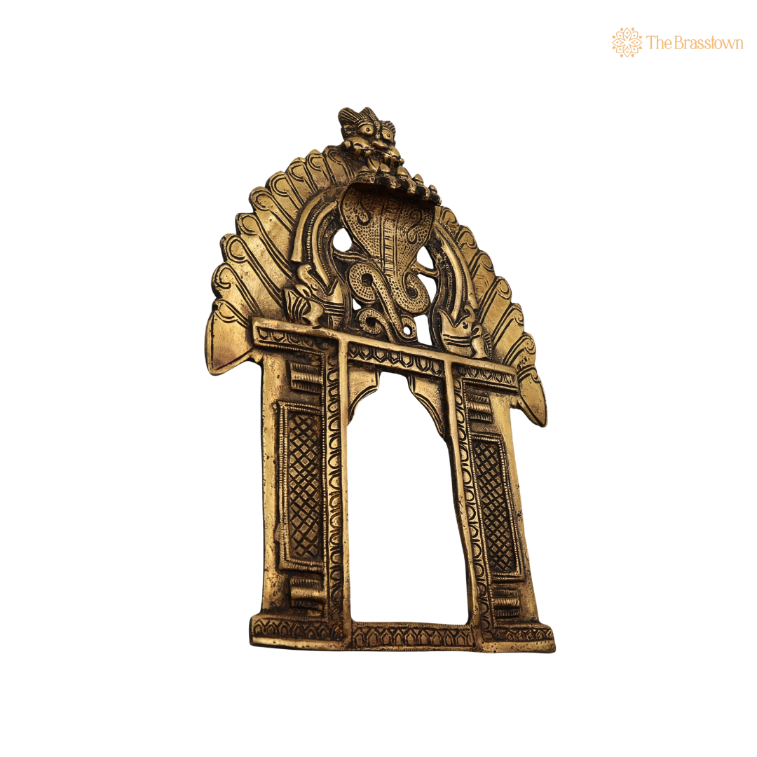 Handcrafted Brass Prabhawali with Sheshnaag & Kirtimukha Frame – Traditional Temple Arch Frame for Idols & Home Mandir 11.5 Inch