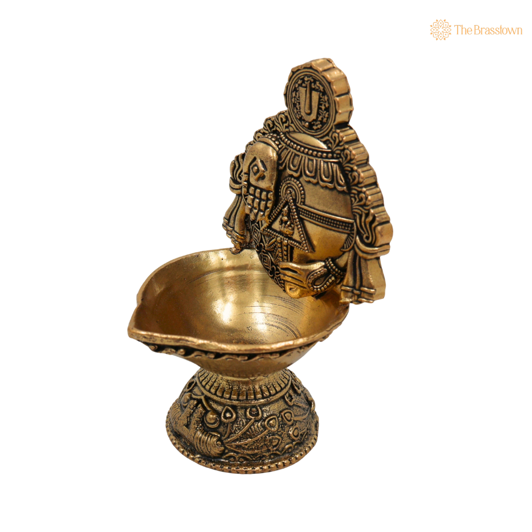 Brass Balaji Deepam 4 Inch closeup – intricate craftsmanship