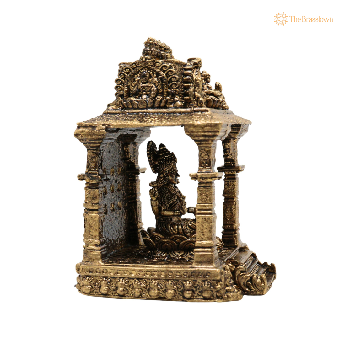 Brass Mahalakshmi Idol 3 Inch closeup – intricate craftsmanship