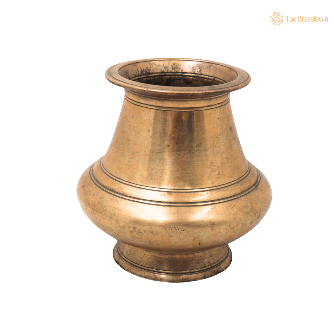 Vintage Brass Lota Kalash for Pooja – Handcrafted Traditional Pital Gangajali Kamandal for Ganga Jal, Hindu Rituals, Home Mandir & Spiritual Gifting 5 Inch