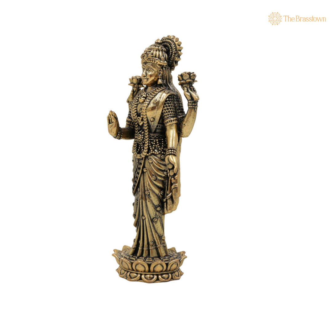 Brass Standing Lakshmi Idol 6 Inch closeup – intricate craftsmanship