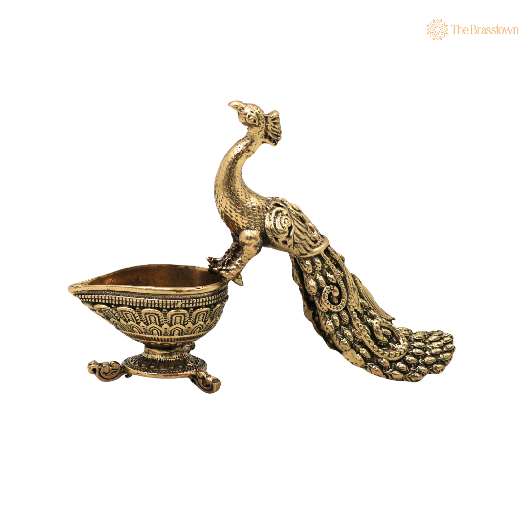 Brass Peacock Lamp Idol β Mayil Vilakku, Mayur Deepam, Traditional Kuthu Vilakku Oil Lamp for Pooja, Temple & Home DΓ©cor 3 Inch