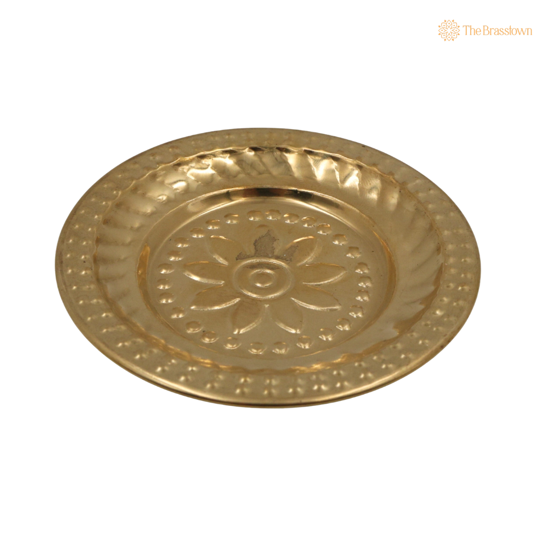Traditional Brass Handcrafted Pooja Thali – Pure Peetal Aarti Plate (Pital Puja Thambalam) for Hindu Worship & Temple Rituals 0.5 Inch