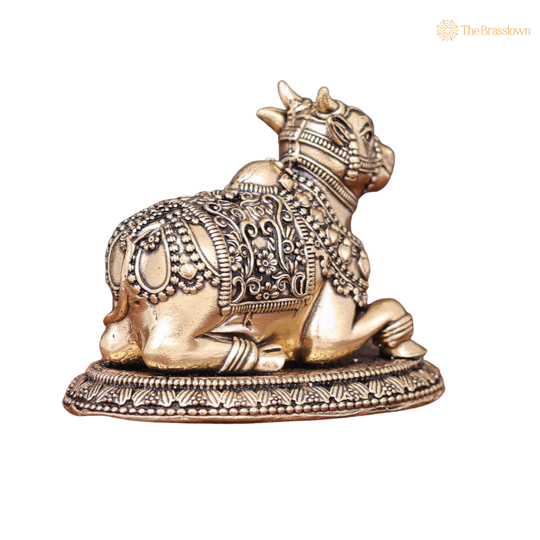 Antique Brass Nandi Statue 2.8 Inch closeup – intricate craftsmanship