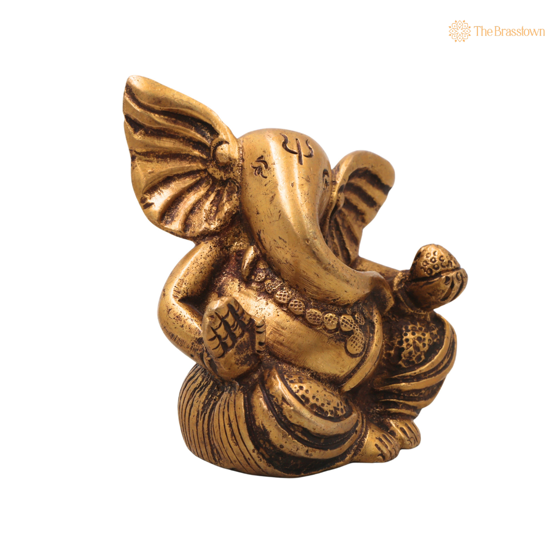 Handcrafted Traditional Brass Long Neck Ganesha Idol –Handcrafted Traditional Chola Style Ganapati Vinayaka Murti for Pooja, Home Mandir, Décor & Gifting 3 Inch