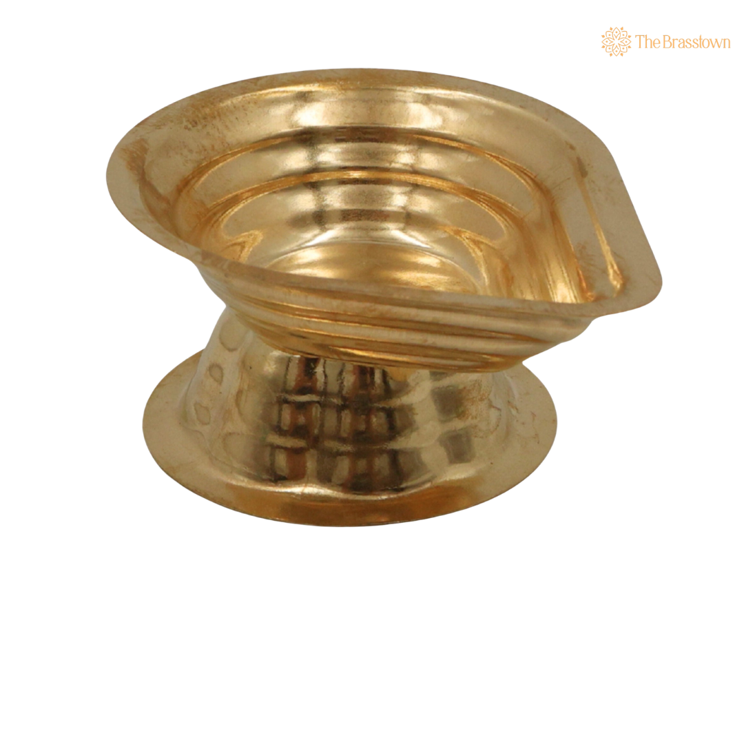 Handcrafted Brass Deepam Diya – Traditional Kuthu Vilakku Samai, Nilavilakku Oil Lamp for Puja, Aarti & Temple Décor 1 Inch