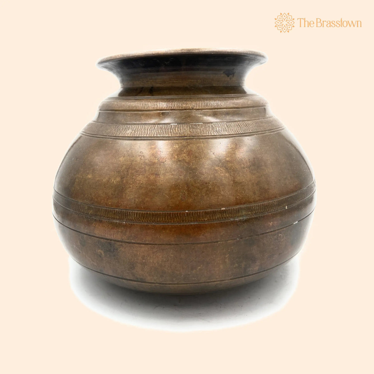 Brass Antique Lota – Handcrafted Loota, Chambu, Lotiya, Water Kamandal for Home Décor, Puja & Gifting 7 Inch 1