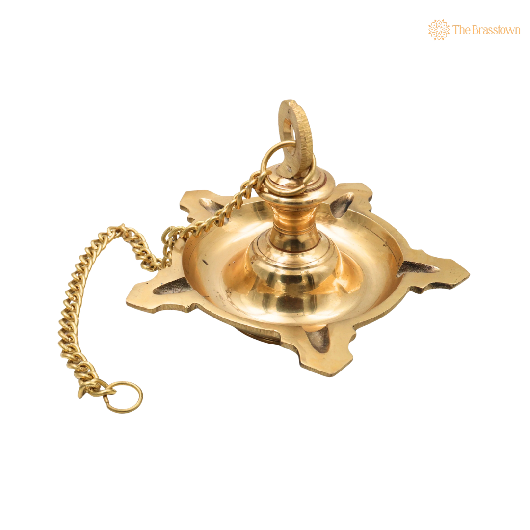 Hanging Brass Lamp Pooja Diya – Traditional Peetal Thooku Vilakku Deepam for Temple, Home Mandir & Spiritual Décor 7 Inch