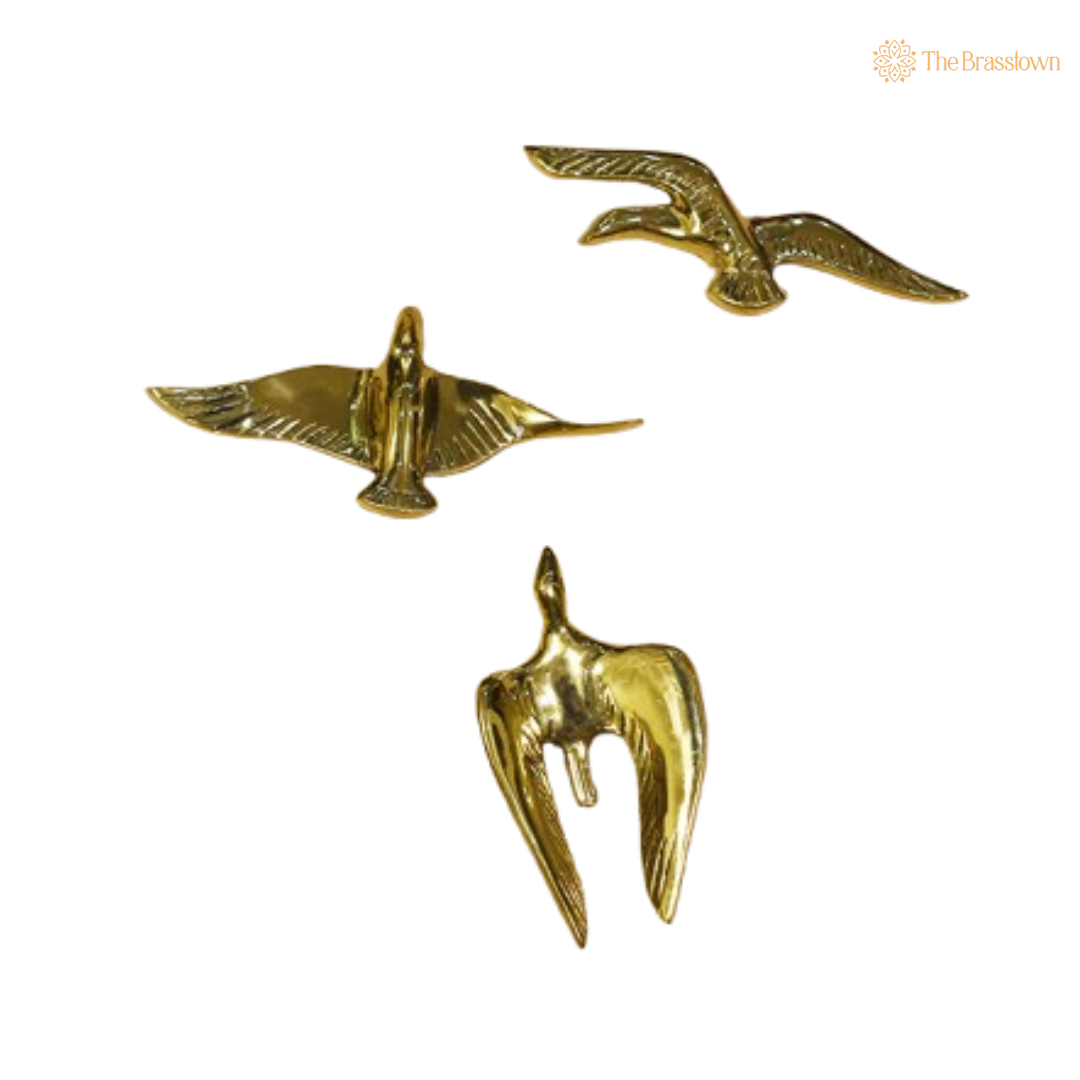 Brass Flying Birds Wall Decor – Elevate Your Space with Graceful Elegance 6 Inch
