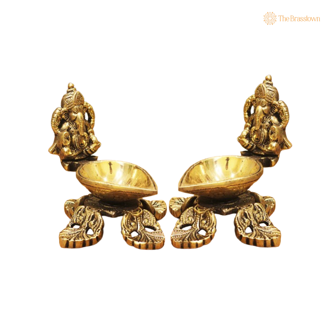 Brass Ganesha Diya Lamp 4.5 Inch