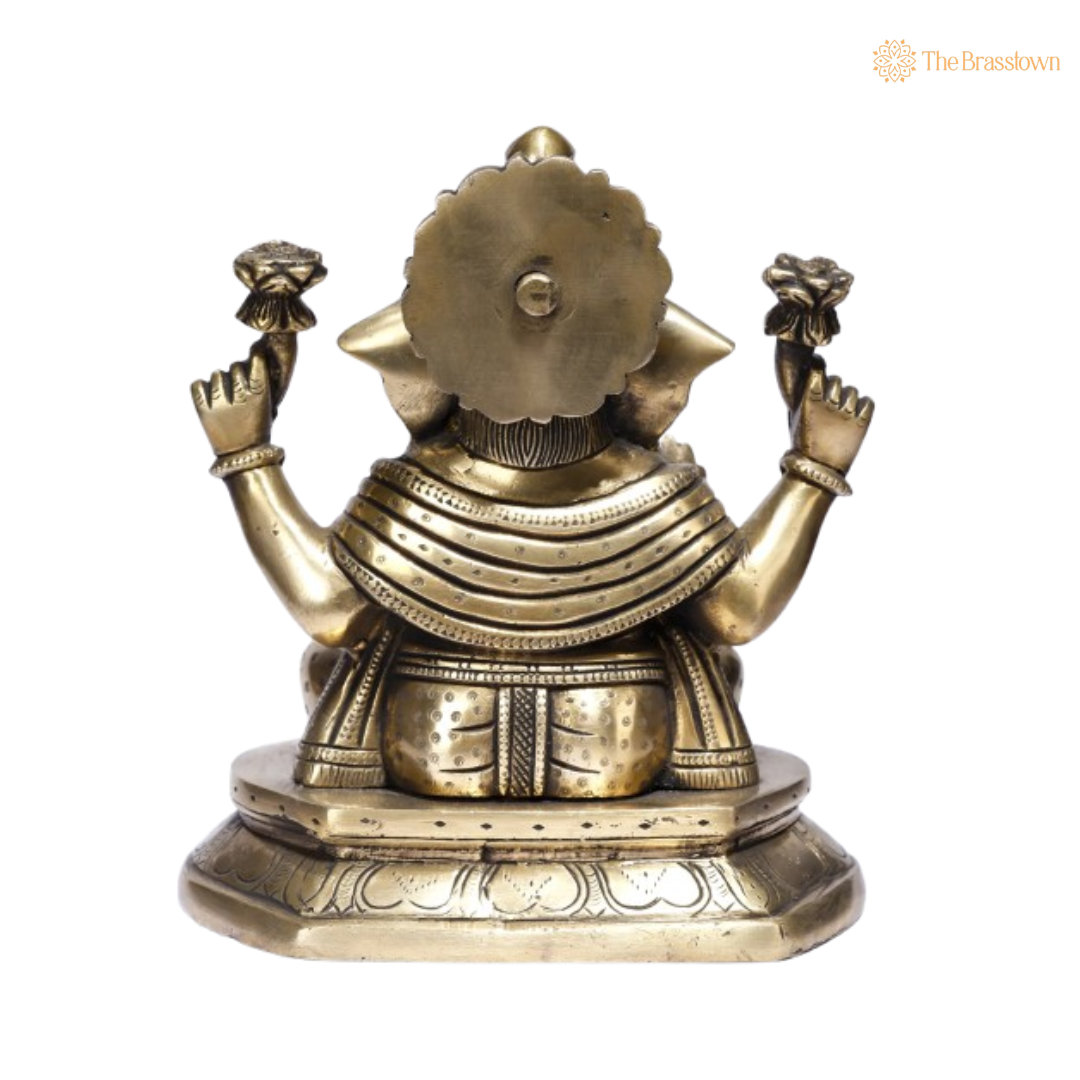 Brass Ganesha Idol – A Timeless Decorative & Spiritual Piece 8 Inch