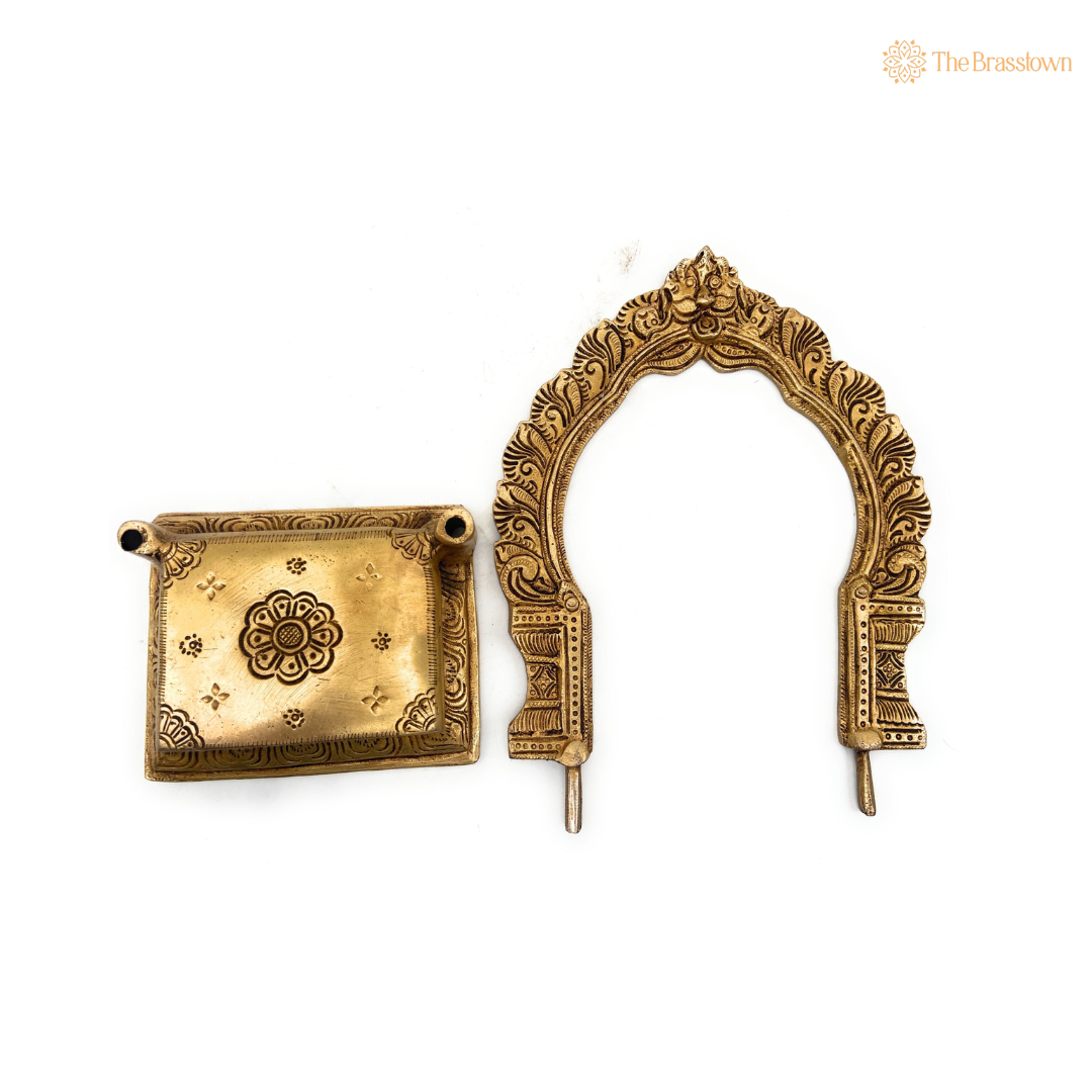 Brass Temple Arch Stand 8 Inch closeup – intricate craftsmanship