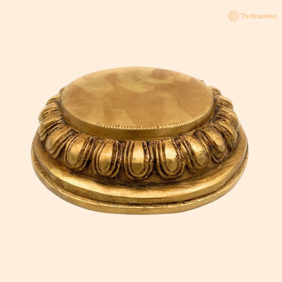 Elegant Brass Pedestal 1.5 Inch