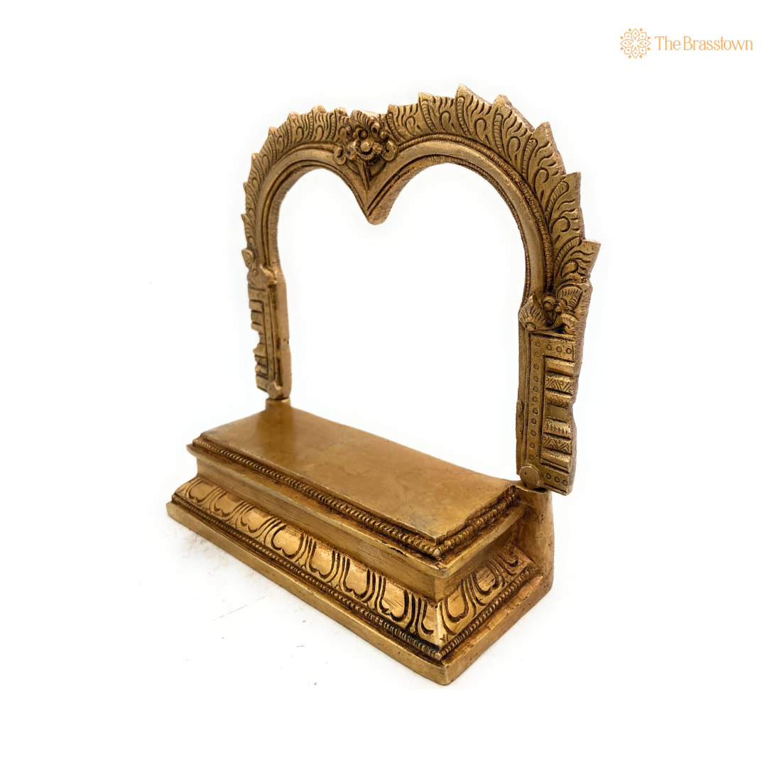 Graceful Brass Single-Arch Pooja Stand 6.5 Inch