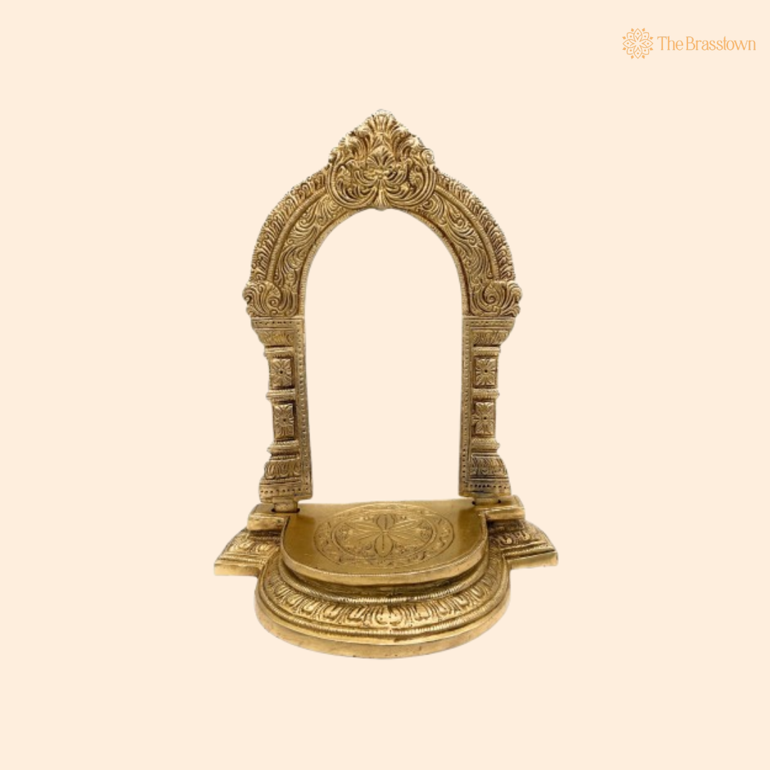 Ornate Brass Arch Frame with Curved Platform 10.5 Inch