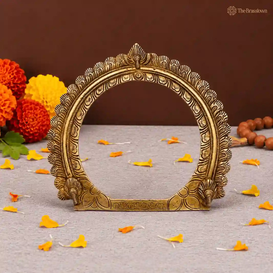 Ornate Antique Brass Circular Arch Frame 9 Inch