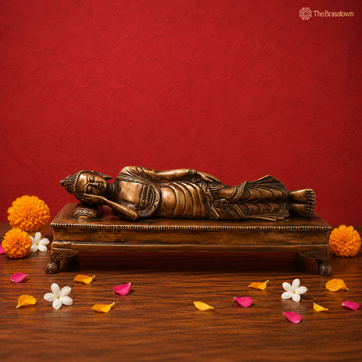 Brass Sleeping Buddha Statue – Handcrafted Reclining Nirvana Statue Traditional Buddhist Buddha Murti 10.5 Inch