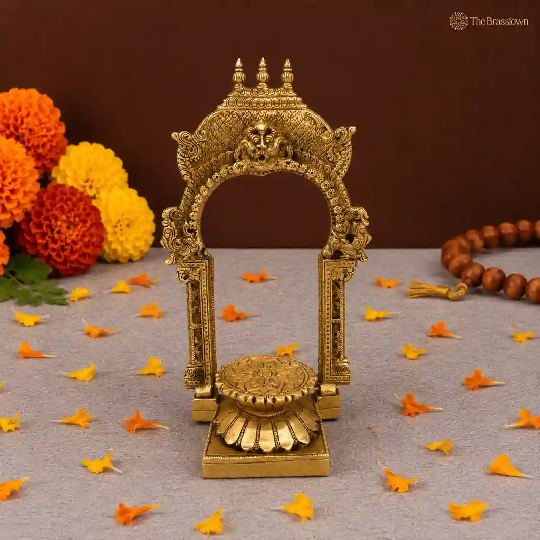 Brass Traditional Arch with Pedestal 10.5 Inch