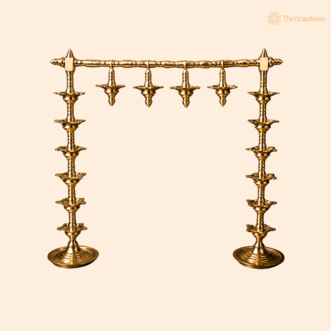 Brass Traditional Deepa Stambh Lamp Stand – Kuthu Vilakku Nilavilakku Samai, South Indian Temple Pooja Oil Stand for Home Mandir &amp; Décor 22 Inch