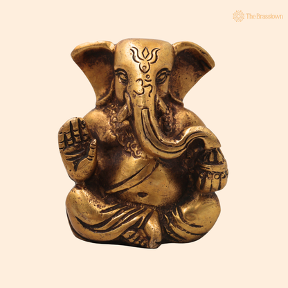 Handcrafted Traditional Brass Ganesha Ganapati Vinayaka Idol –Handcrafted Traditional Chola Style Ganapati Vinayaka Murti for Pooja, Home Mandir, Décor &amp; Gifting 3 Inch
