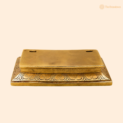 Traditonal Handcrafted Brass Chowki for mandir – Traditional Pooja Peetha / Singhasan for Idols, Kalash &amp; Ritual Use 1.5 Inch