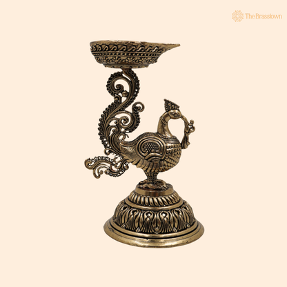 Brass Traditional Peacock Deepam Diya – Mayur Design Oil Lamp for Puja, Aarti &amp; Home Mandir Décor 4.5 Inch