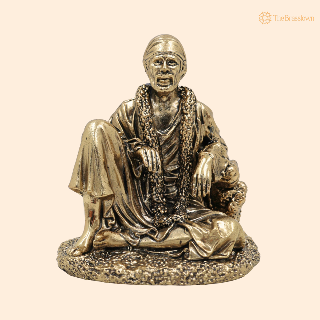 Brass Shirdi Sai Baba Idol 4 Inch front view – pure brass handcrafted India