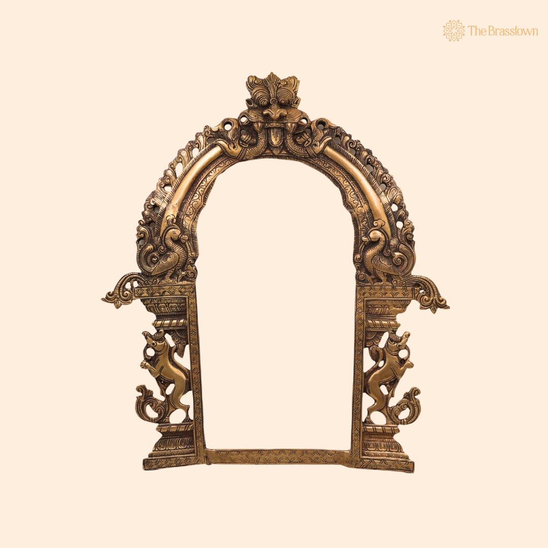 Handcrafted Brass Circular Traditional Prabhavali Frame – Handcrafted Arch Backdrop Wall Hanging for Home Temple, Deity Décor &amp; Spiritual Ambience 20.5 Inch