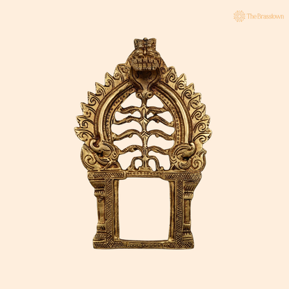 Handcrafted Brass Kirtimukha For Diety Prabhaval Arch – Handcrafted Arch Wall Hanging for Home Temple, Deity Décor &amp; Spiritual Ambience 8 Inch