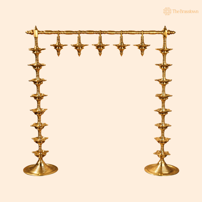 Brass Traditional Deepa Stambh Lamp Stand – Kuthu Vilakku Nilavilakku Samai, South Indian Temple Pooja Oil Lamp Stand for Home Mandir &amp; Décor 30.5 Inch