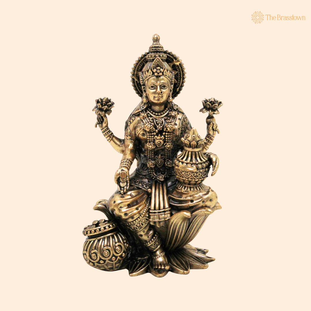 Brass Mahalakshmi Idol 4 Inch front view – pure brass handcrafted India