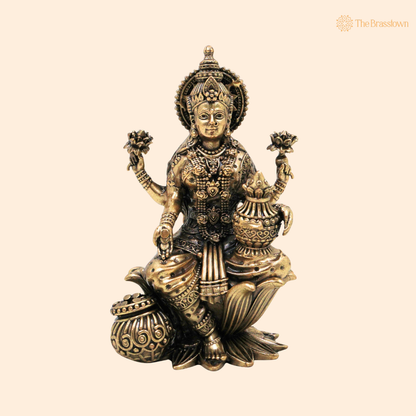 Brass Mahalakshmi Idol 4 Inch front view – pure brass handcrafted India