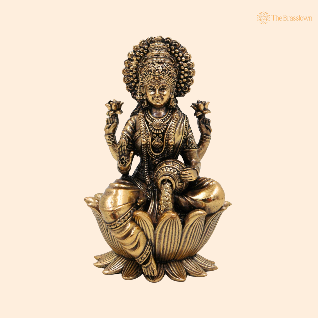 Brass Mahalakshmi Murti 4 Inch front view – pure brass handcrafted India