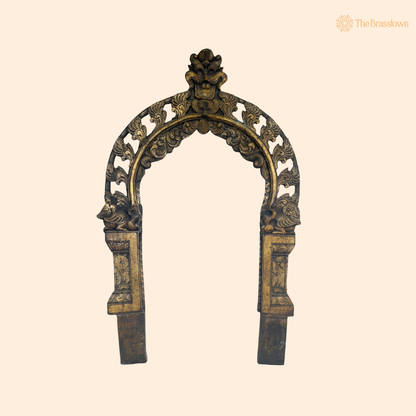 Handcrafted Brass Traditional Prabhavali Arch – Handcrafted Arch Backdrop Wall Hanging for Home Temple, Deity Décor &amp; Spiritual Ambience 37.5 Inch