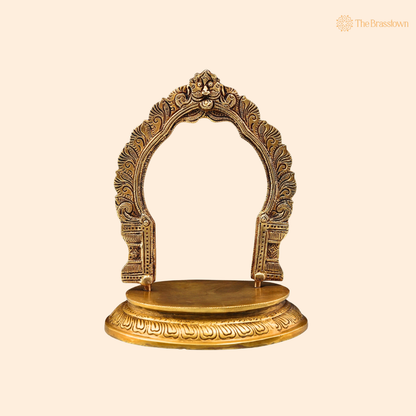 Traditional Brass Chowki With Prabhavali – Singhasan Stand for Idols &amp; Home Temple Pooja 8.5 Inch