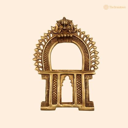 Brass Kirtimukha For Diety Prabhaval Arch – Handcrafted Arch Wall Hanging for Home Temple, Deity Décor &amp; Spiritual Ambience 9 Inch