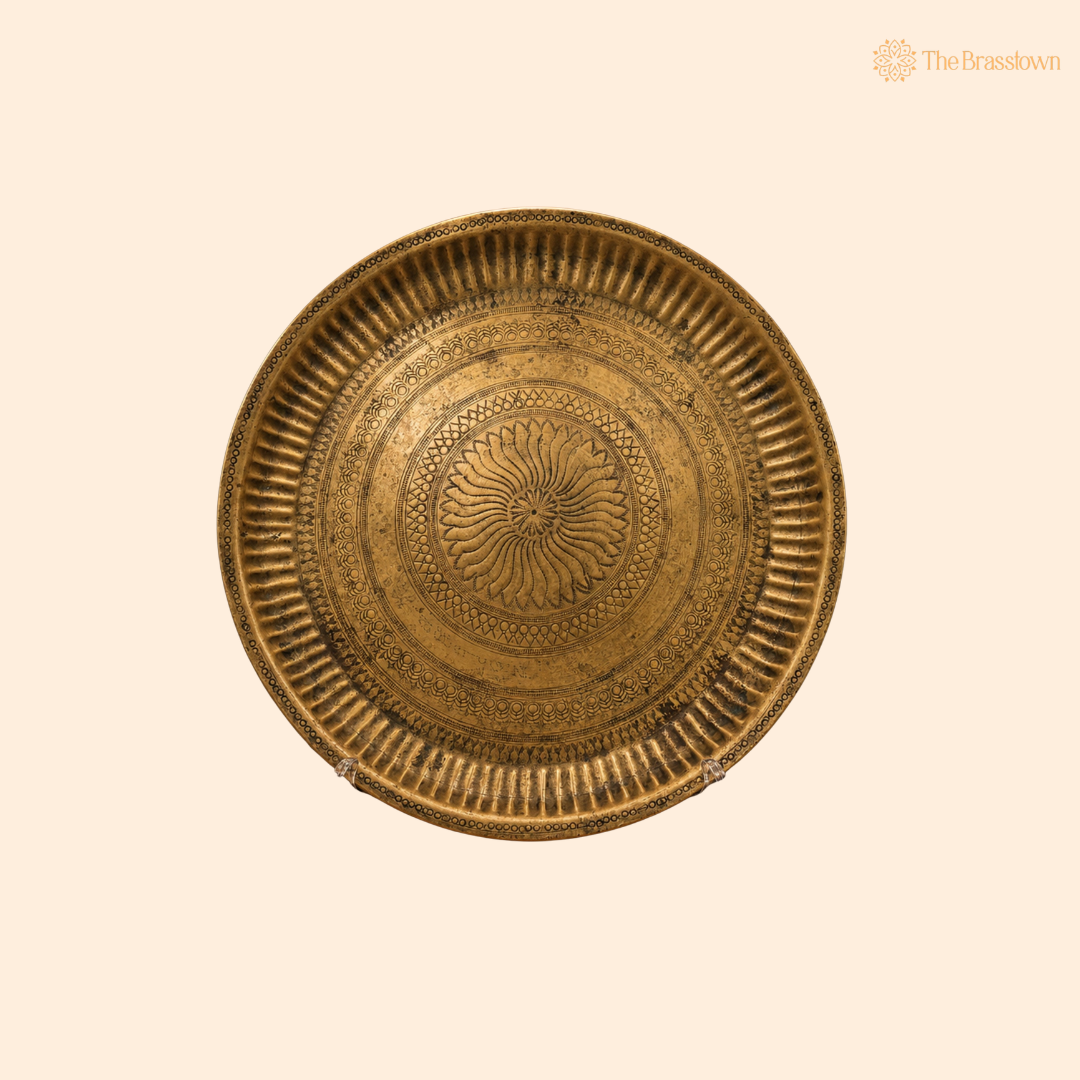 Brass Pooja Thali for Aarti – Peetal Aarti Plate (Pital Puja Thambalam) for Hindu Worship &amp; Temple Rituals 1 Inch