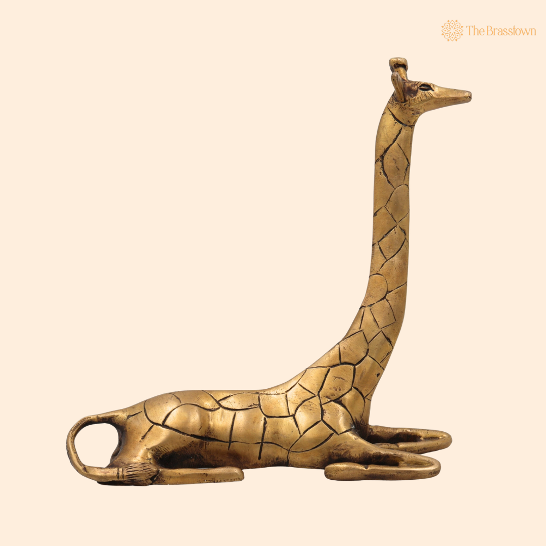 Brass Exquisite Giraffe Idol Statue – Handcrafted Peetal Giraffe Figurine for Home Décor, Office, Luxury Showpiece &amp; Gifting 9.5 Inch