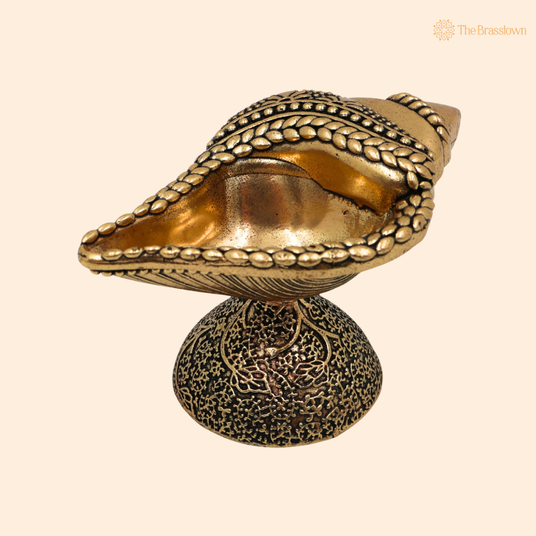 Brass Handcrafted Shankha Diya – Conch Shape Oil Lamp (Peetal Deepak) for Puja, Aarti &amp; Home Mandir Décor 1.5 Inch
