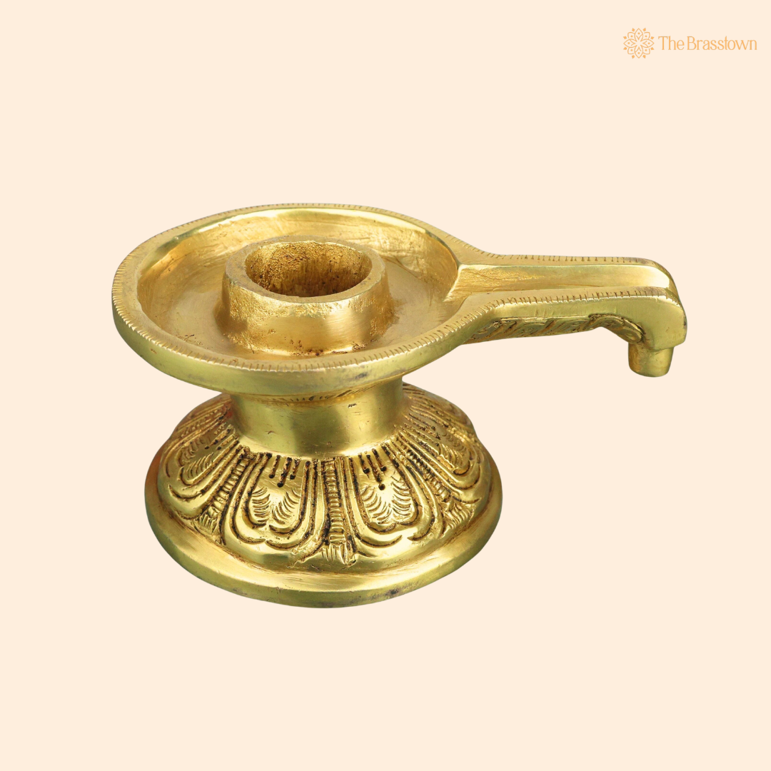 Brass Saligrama Stand Peetham – Traditional Shaligram Shila Peedam for Vishnu Narayana Pooja, Mandir &amp; Vaishnava Worship 2.5 Inch