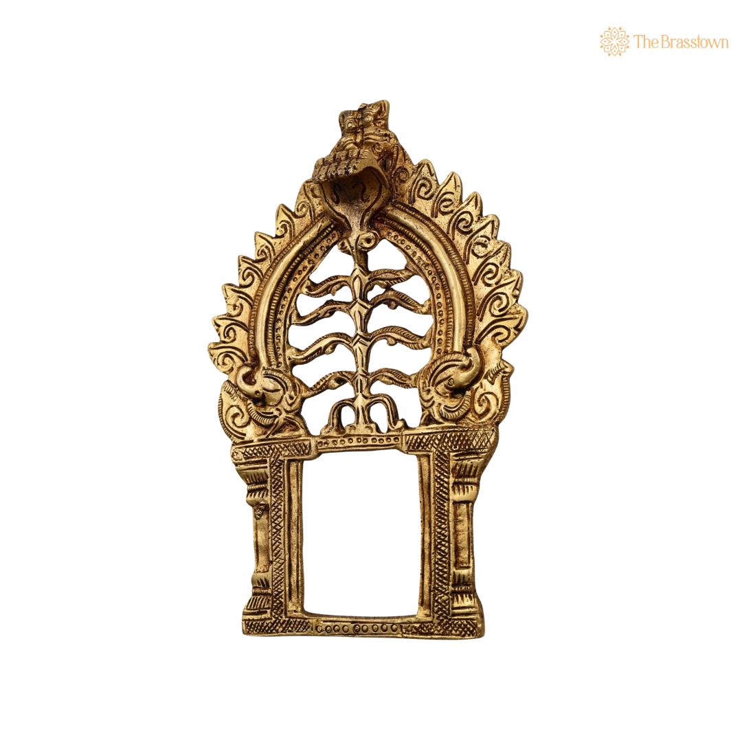Handcrafted Brass Kirtimukha For Diety Prabhaval Arch – Handcrafted Arch Wall Hanging for Home Temple, Deity Décor &amp; Spiritual Ambience 8 Inch