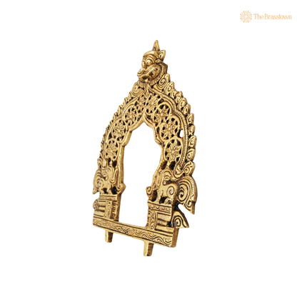 Handcrafted Brass Traditional Prabhavali Frame – Handcrafted Arch Wall Hanging for Home Temple, Deity Décor &amp; Spiritual Ambience 6.5 Inch