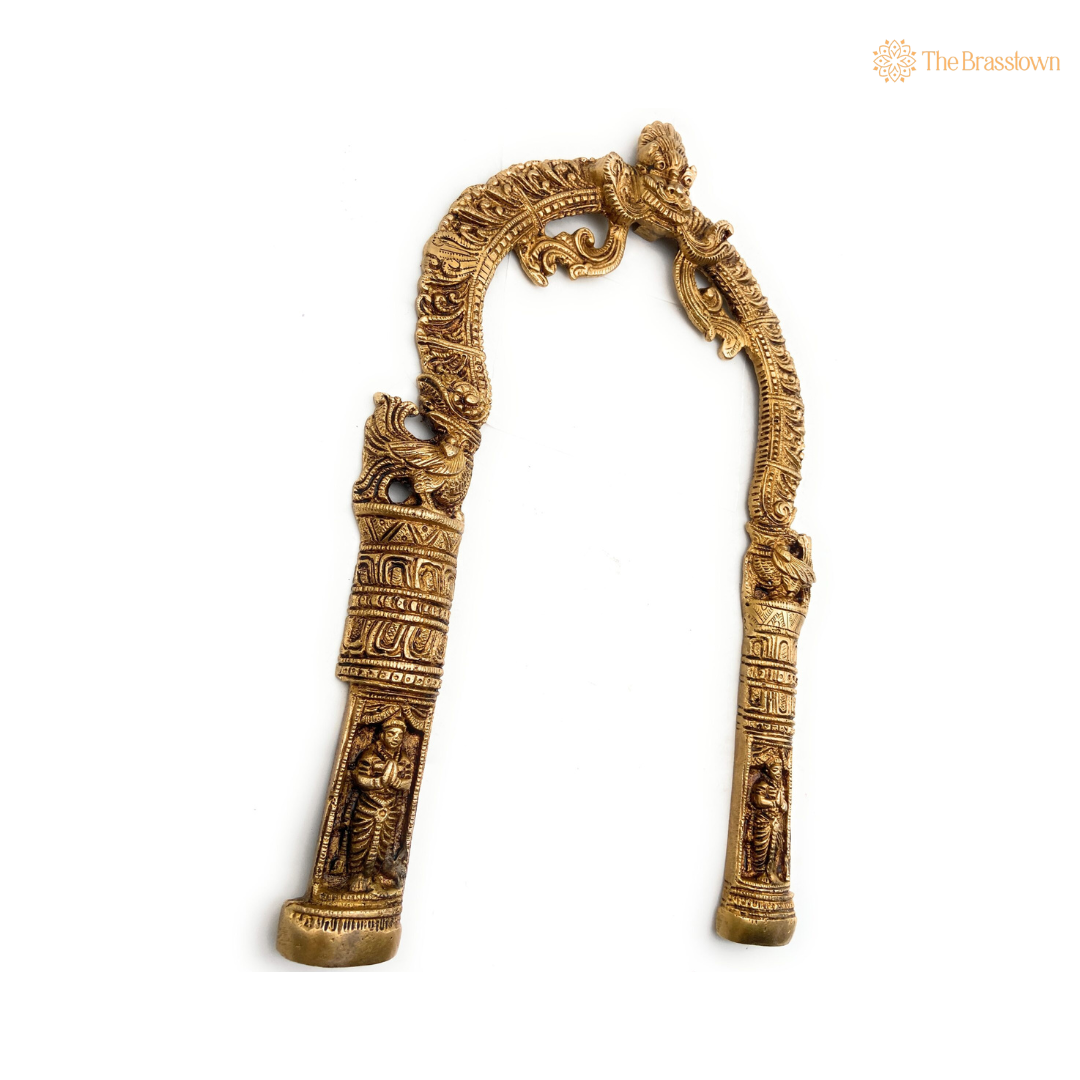 Exquisite Traditional Brass Arch Frame 16 Inch side view – antique finish detail