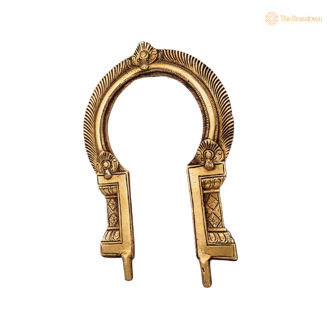 Classic Antique Brass Arch Frame 7 Inch